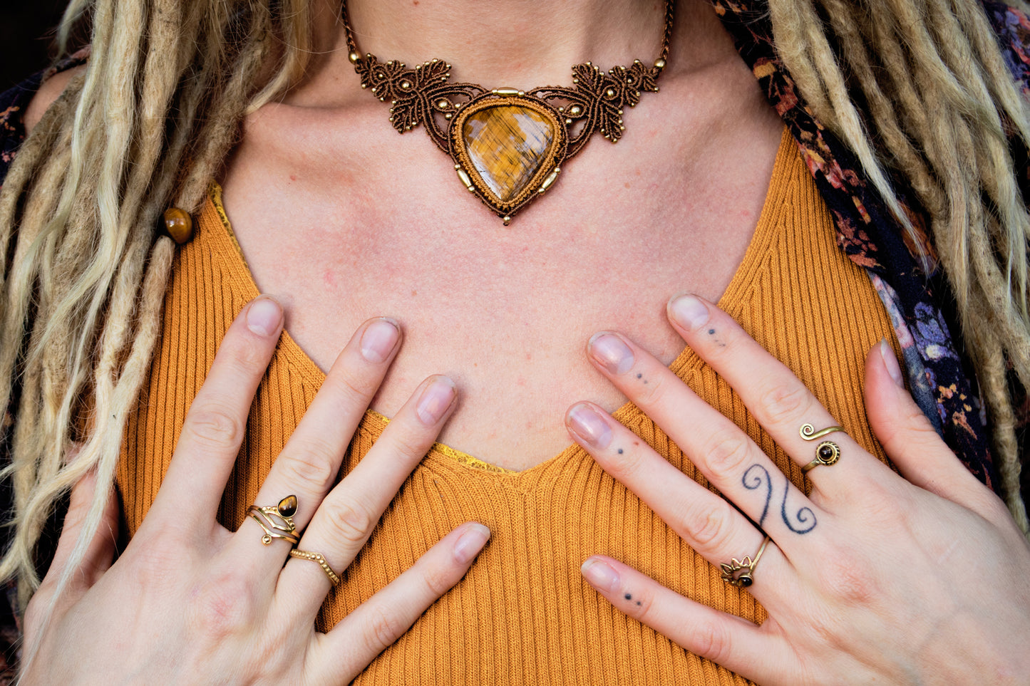 Autumn bloom tiger's eye necklace