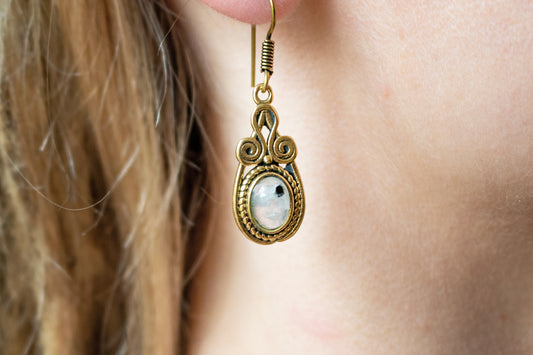 Vintage-Inspired Drop Earrings - Moonstone