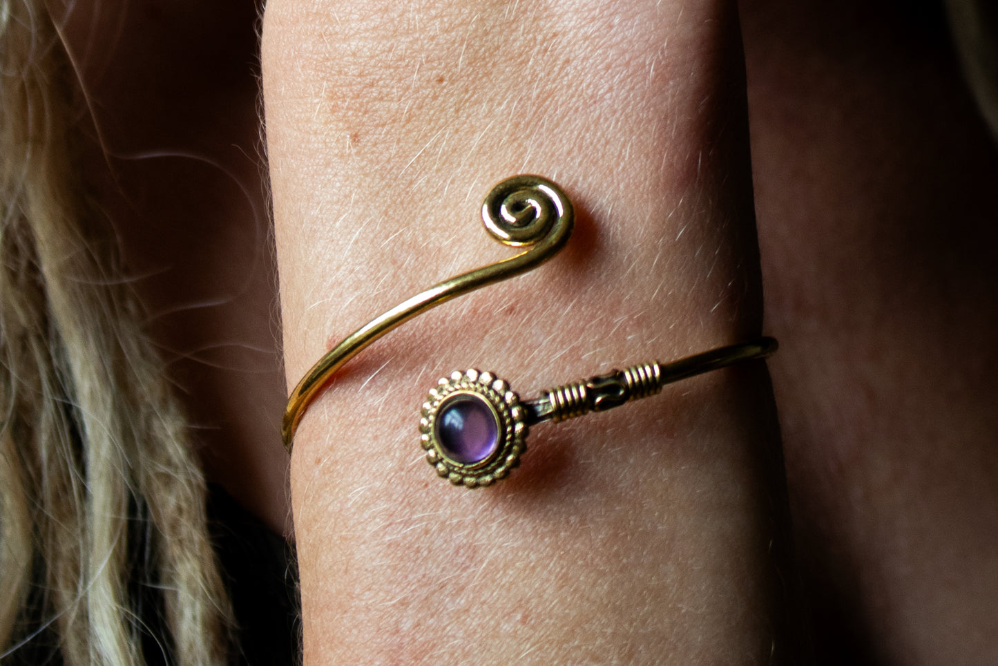 Spiral Gold Wire Bracelet with Gemstone Accent