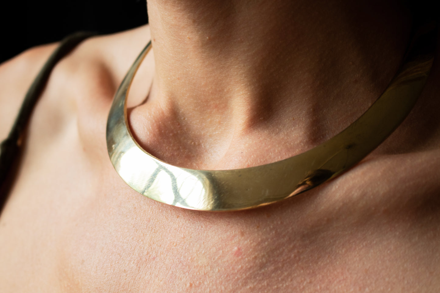 Sleek Brass Collar Necklace