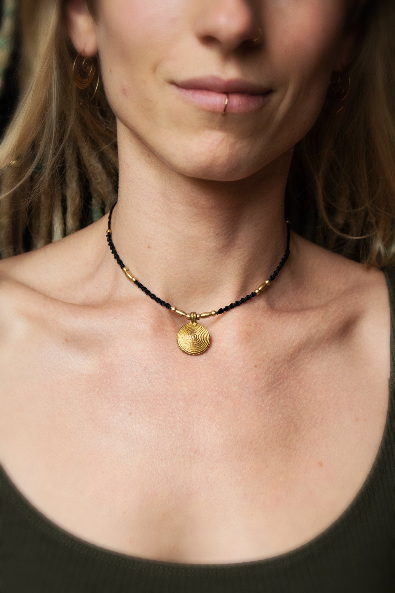 Spiral pendant necklace