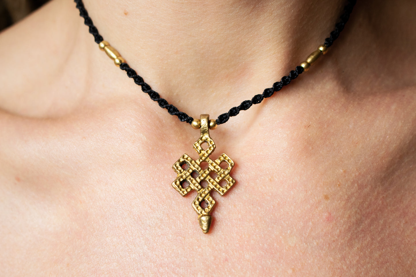 Infinity knot pendant necklace